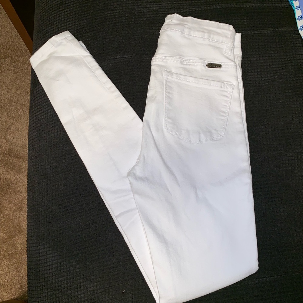 Women’s White KanCan Skinny Jeans